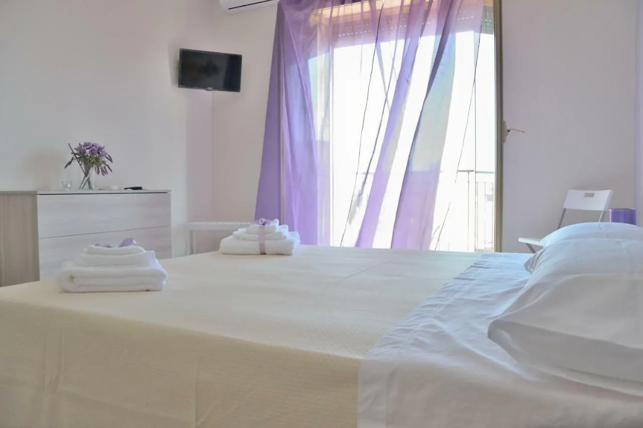 B&B Al Sole Di Sicilia Giardini-Naxos Bed and breakfast