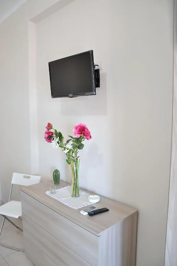 B&B Al Sole Di Sicilia Giardini-Naxos Bed & Breakfast