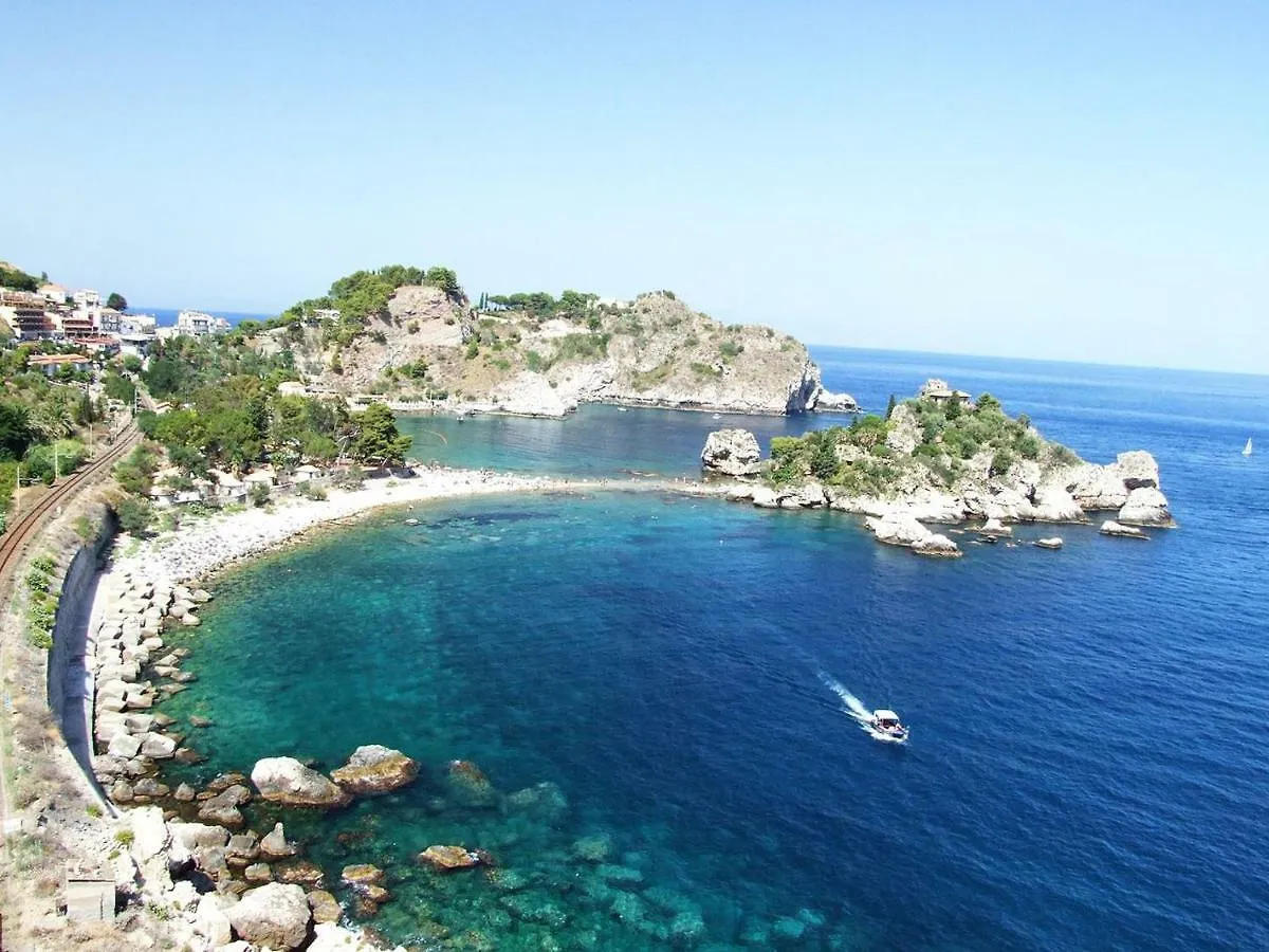 B&B Al Sole Di Sicilia Giardini-Naxos 0*,  Italië
