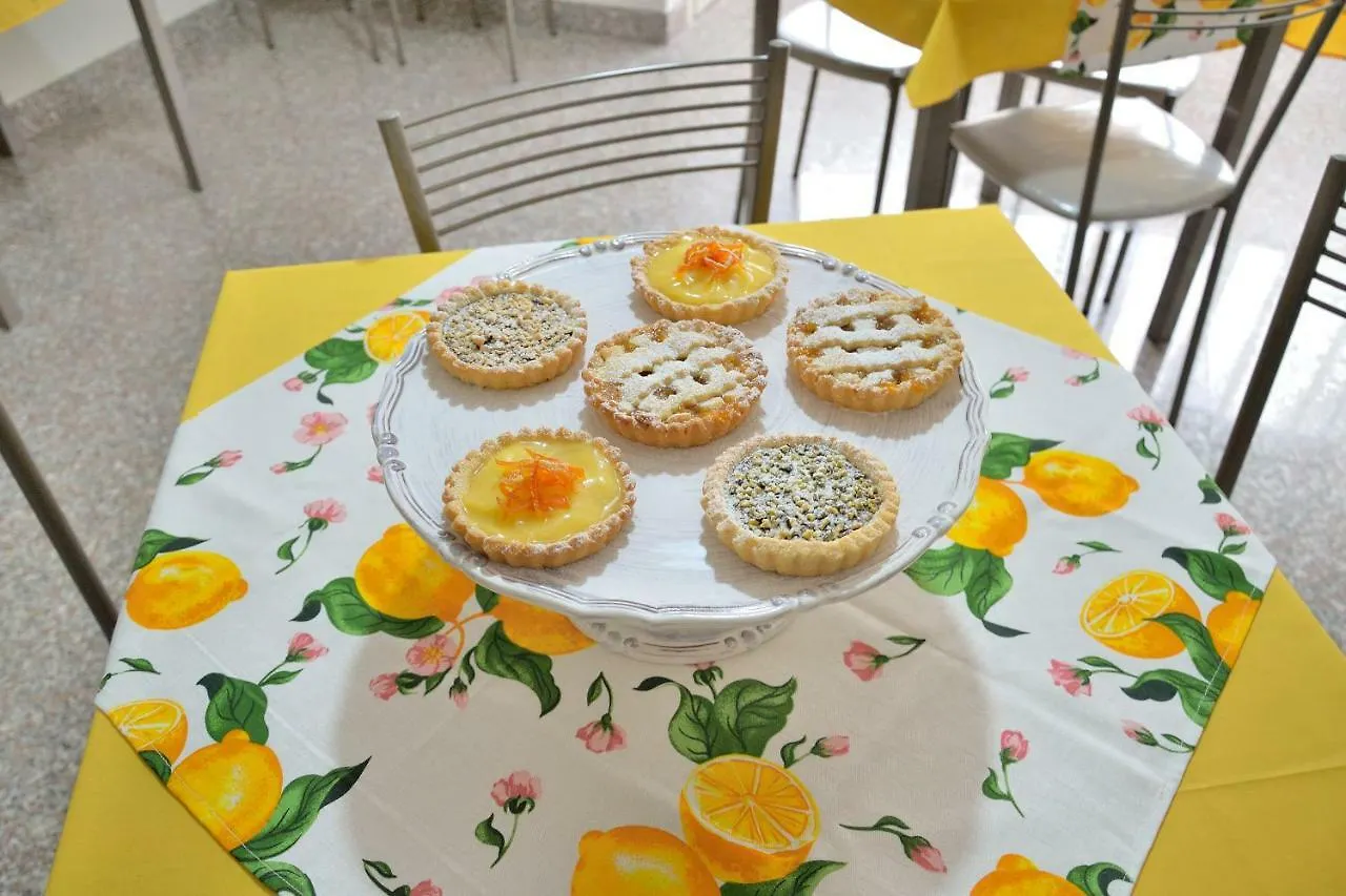 B&B Al Sole Di Sicilia Giardini Naxos Italy